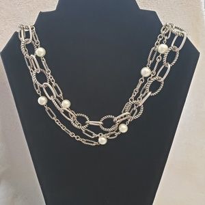 Silver and pearl necklace and braclet